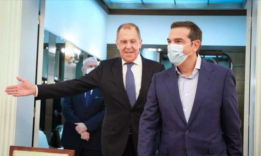 Τσίπρας σε Λαβρόφ: Δίκαιη και βιώσιμη λύση του Κυπριακού